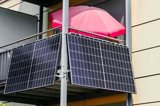 Lidl blázní: Nabídl solární panely do zásuvky za pakatel. Češi už to plánují dát na balkon do paneláku